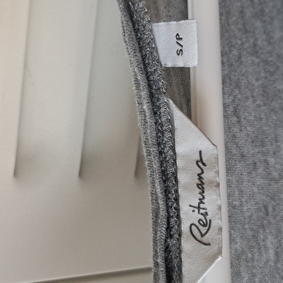 Sz S ( fits M) Sleeveless tank w pic of woman and plaid design below. Stretch - Picture 3 of 6